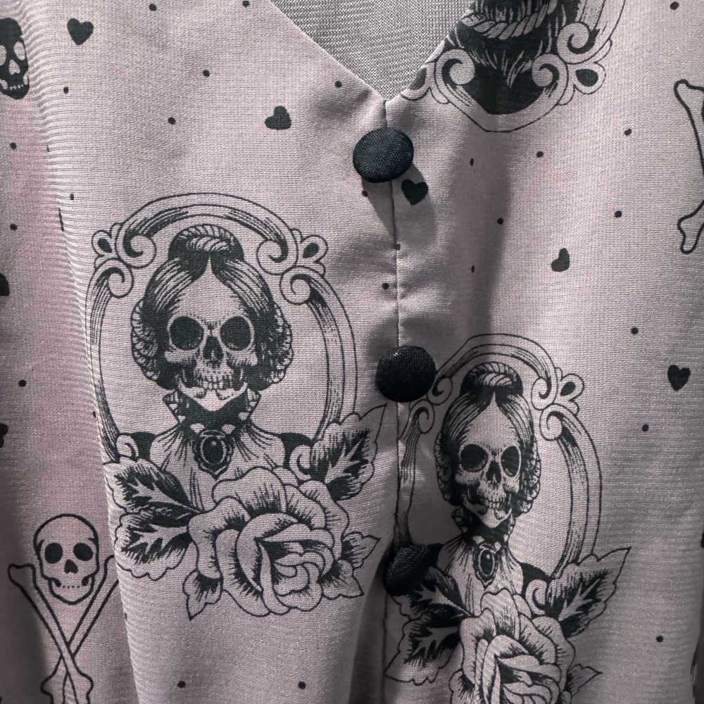 Sourpuss Mauve Skull & Floral Print Casual Dress - Picture 3 of 3
